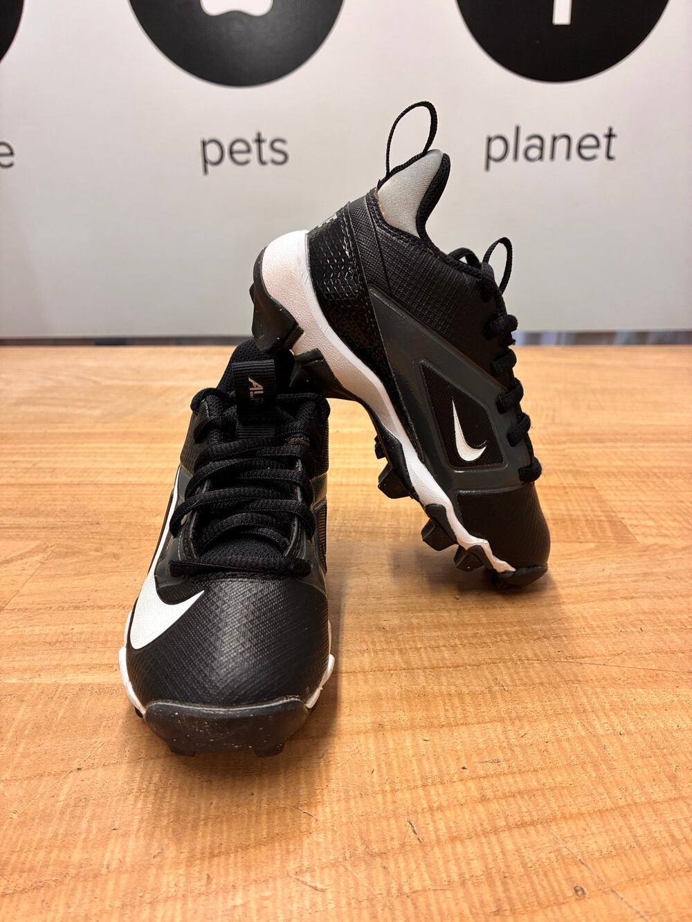 Nike Phantom GT2 Soccer Cleats Size 4.5